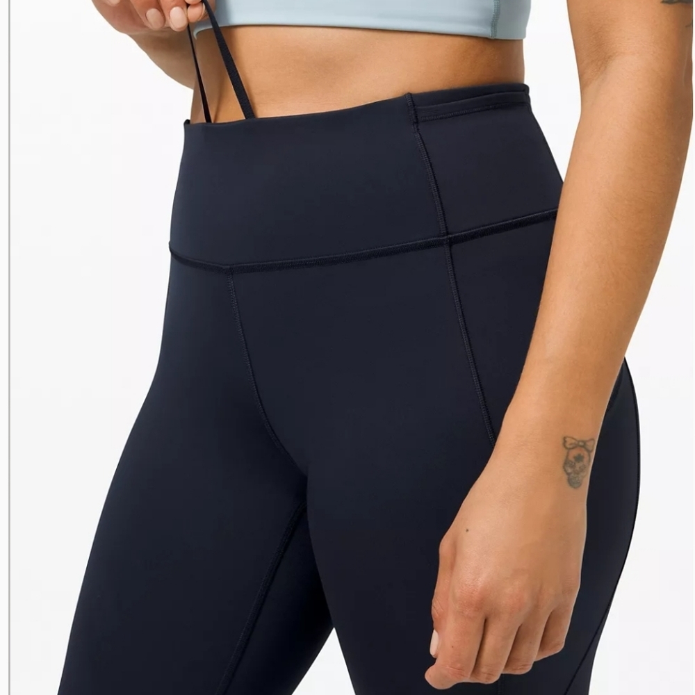 Lululemon black cropped leggings,  ladies size 6